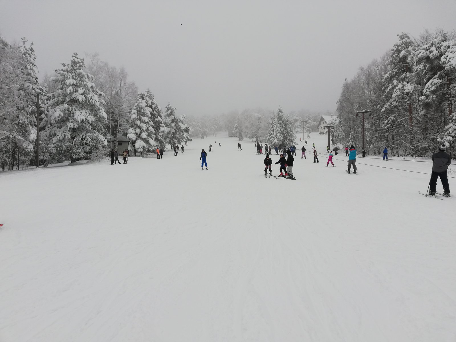 Skijanje na ski stazi Centar