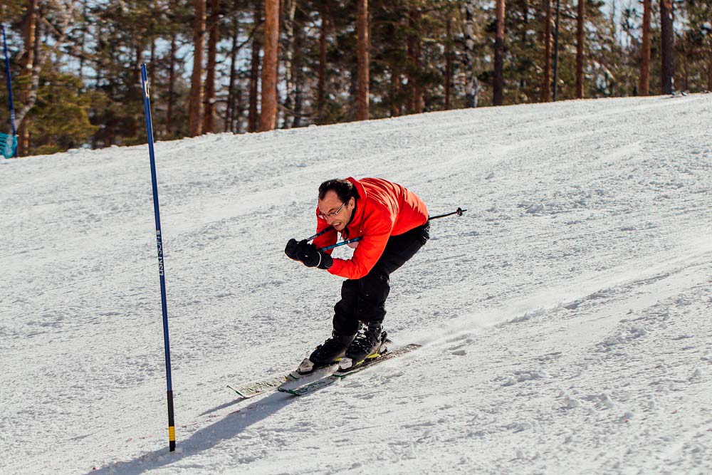 Na stazi Divčibare Ski Resort održava se humanitarna ski trka u paralelnom slalomu